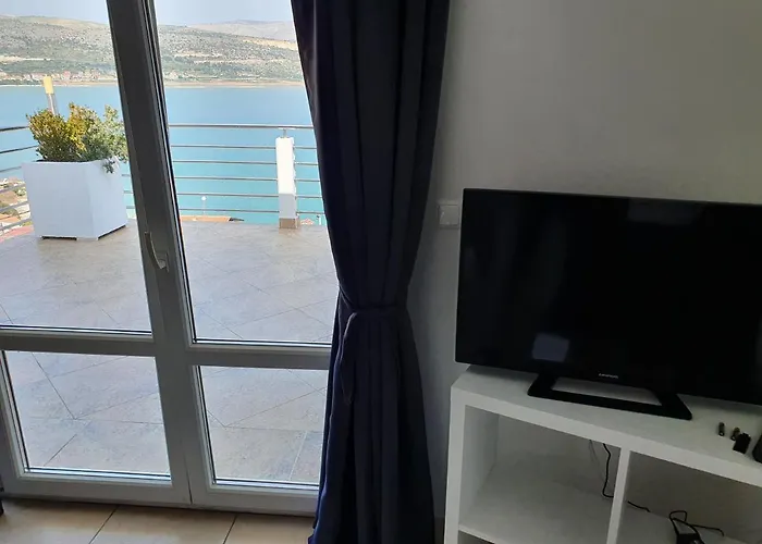 Palace View * Trogir